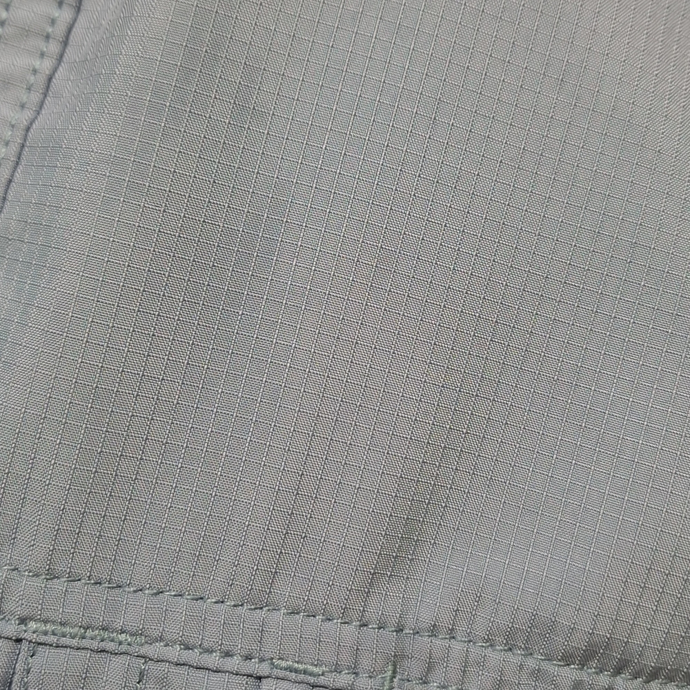 Duluth Trading Co Light Blue Men's Shirt - Picture 9 of 10